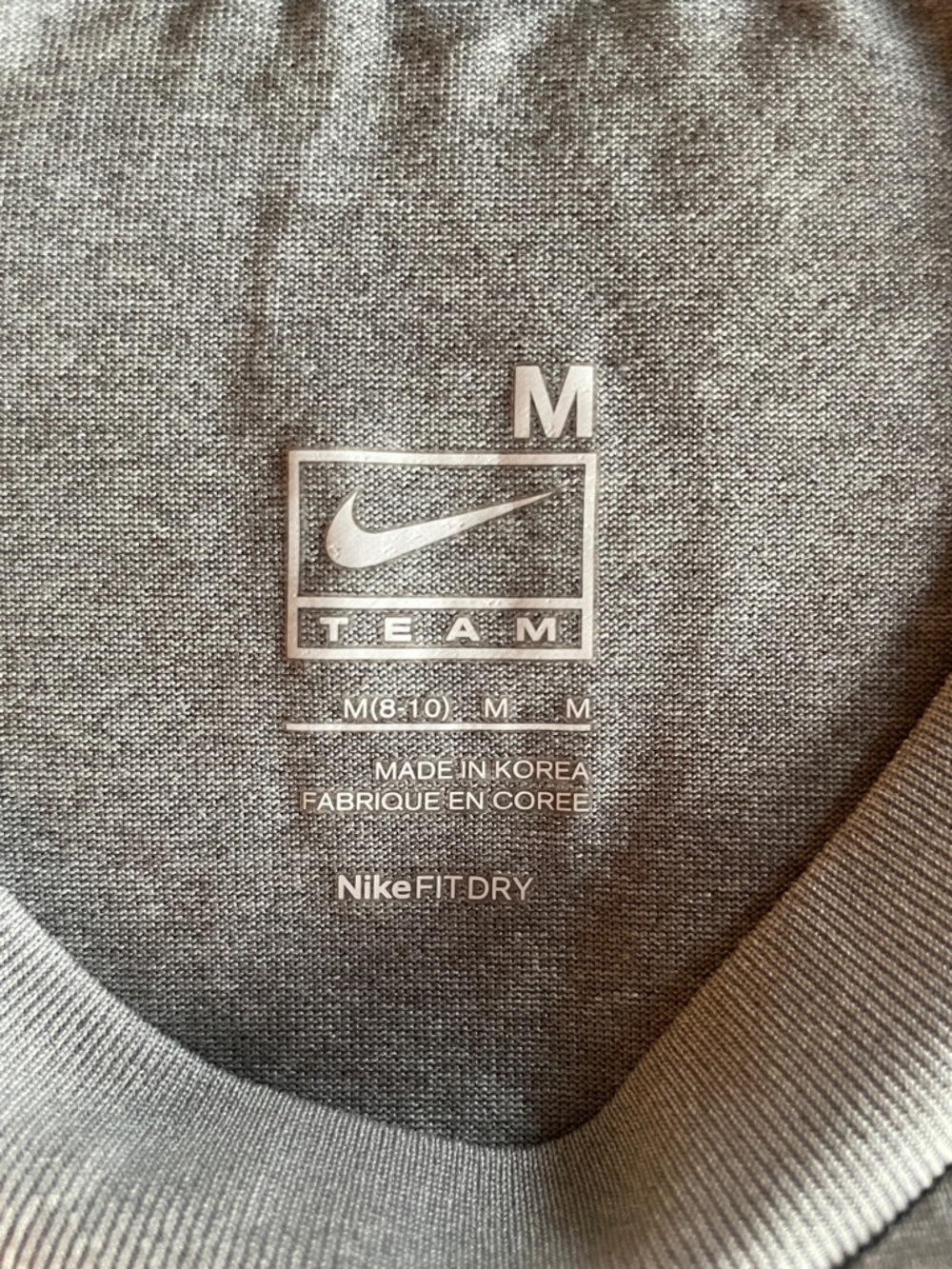 Nike Gray Women Athletic Tee with Detroit Tigers Old English D - Picture 2 of 10